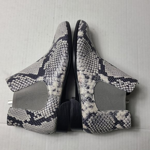 NEW MUNRO cate leather ankle booties - Picture 4 of 8